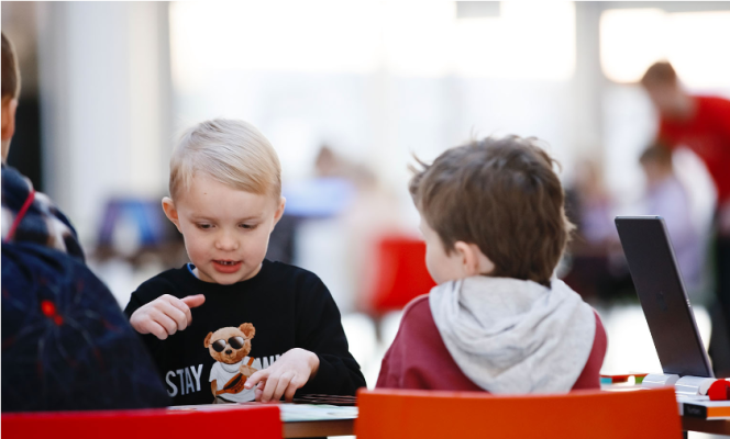 Creative technology days in the fall break at SKEMA